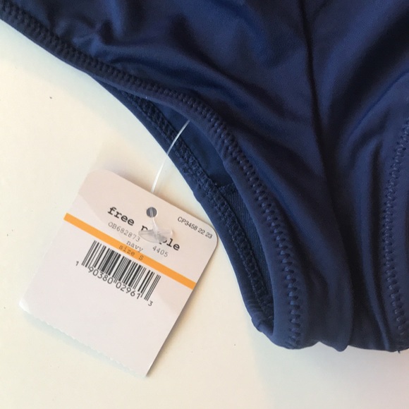 NWT FREE PEOPLE CHEEKY BOY SHORTS - S - Picture 5 of 6